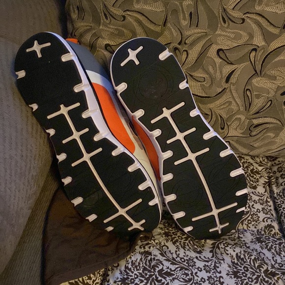 I have pair of shoes Spira active series used one time nice shoes multi color - Picture 5 of 9